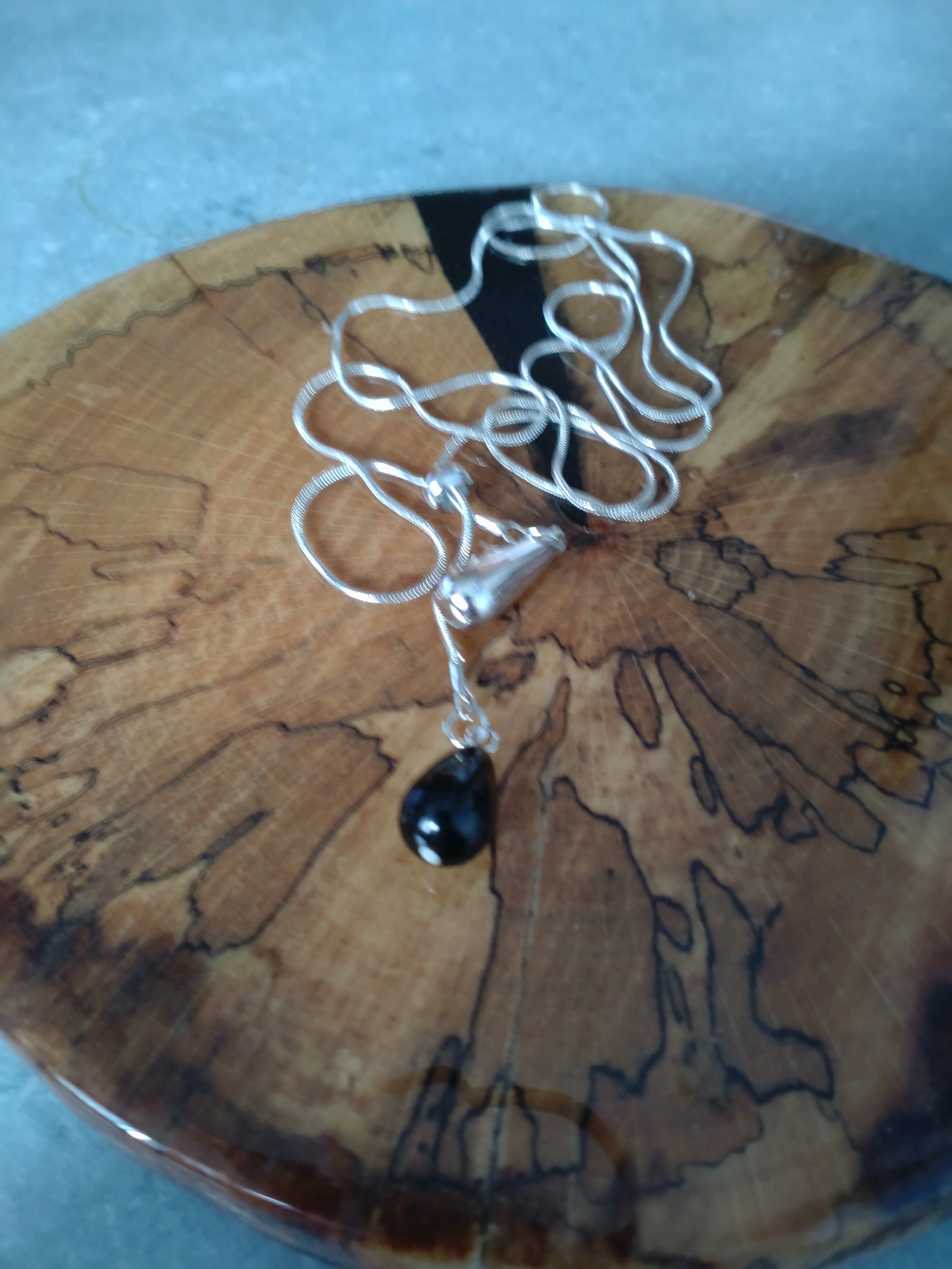 Verstellbare Y-Halskette Lang – Moderner Luxus Schmuck | Perl.RitH