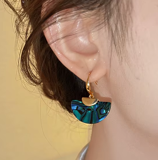 Retro Ohrhänger Fächerform – Modischer Metallschmuck für Damen | Perl.RitH